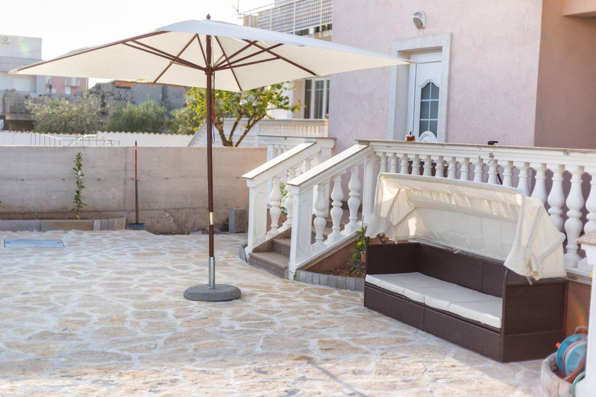 Nikol Apartment Водице Екстериор снимка