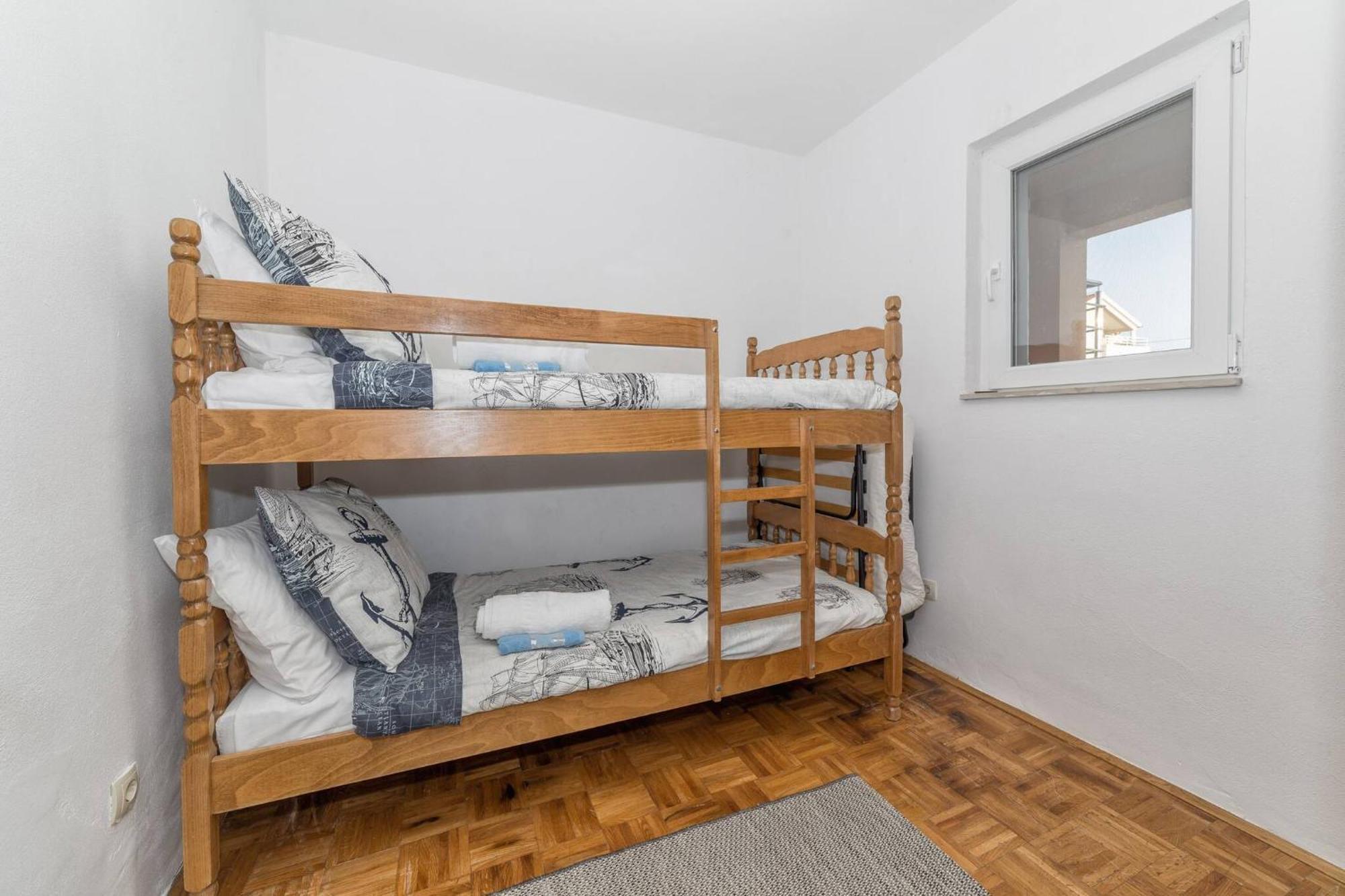 Nikol Apartment Водице Екстериор снимка