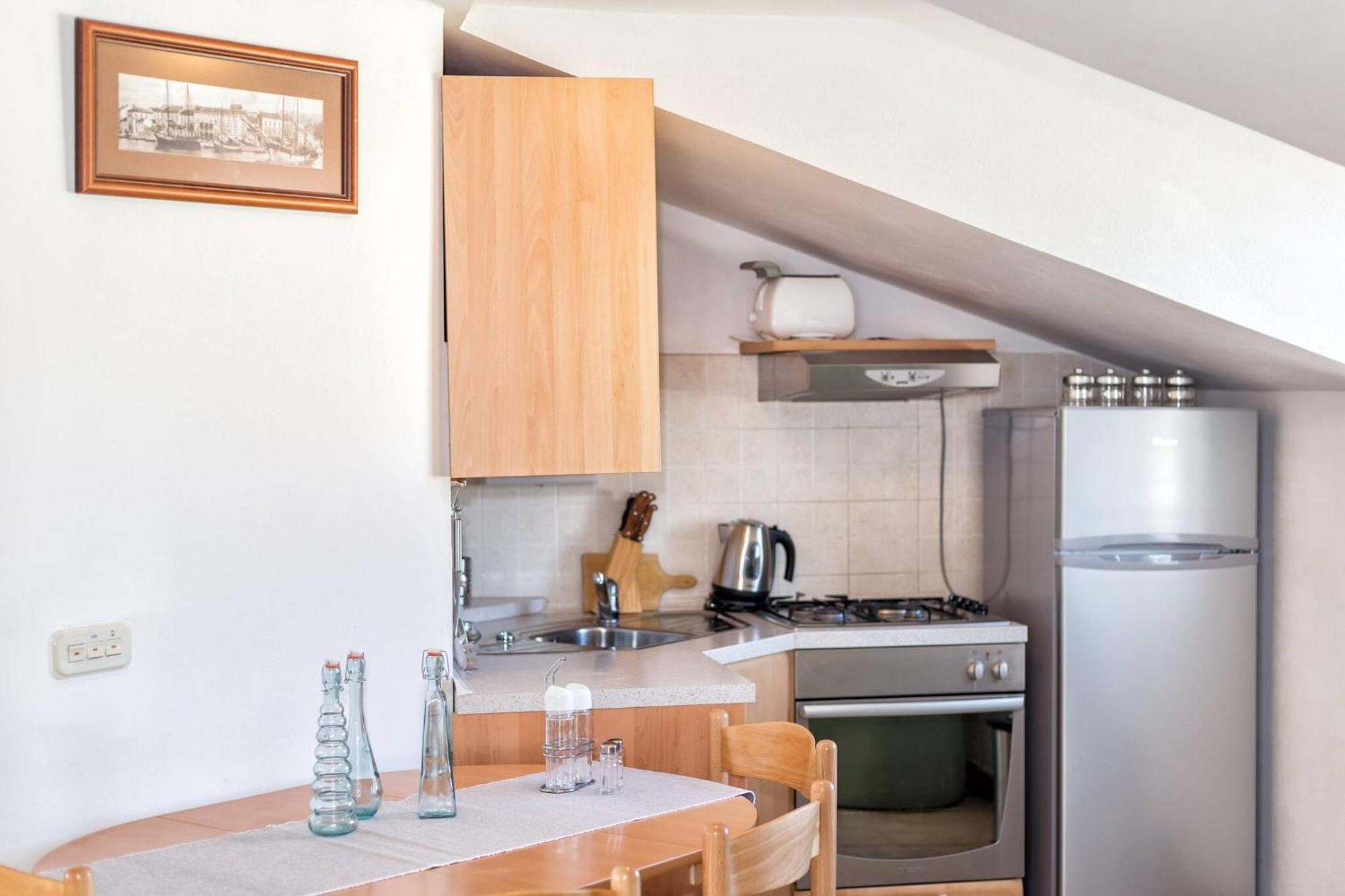 Nikol Apartment Водице Екстериор снимка